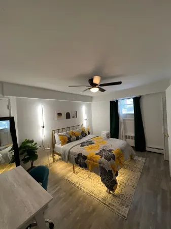 Cozy secret apartment with free parking in Yonkers