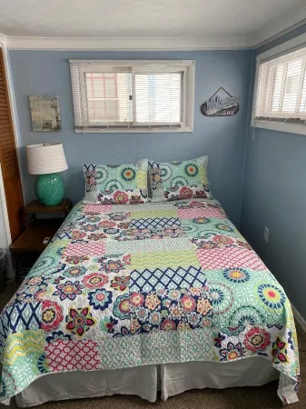 Lake Ontario - 1 Bedroom  Between Rochester and Niagara Falls