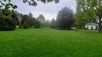 1818 Modern Farm House with Pool, Hot Tub and a large permanent dock on the lake