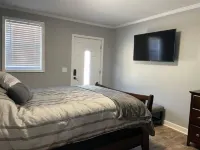 Hilltop Hideaway w/ Hot Tub Close to Nashville 奇特姆縣酒店