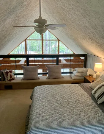 The Poolside Villa- 2Queen Bd, Lake Keowee, Golf,Hike,Waterfalls, Near Clemson,