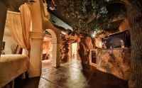 Stay in the Zion themed inn!3348714 a new 2nd rental. The Silo Inn