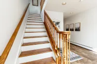 Refreshed downtown home. Easy walk to Main St!