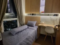 2 Bedrooms luxury at Vida View Apartement Makassar by Cua