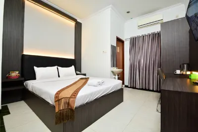 Grand Jamrud 1 Hotel Hotels near BUTIK GINA JIHAN FATIMAH
