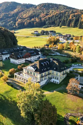 Arabella Jagdhof Resort am Fuschlsee, a Tribute Portfolio Hotel Các khách sạn ở Salzburg