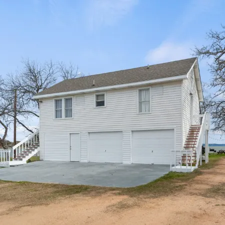 Small but cozy apartment style lakefront home on Buchanan Dam with great views!