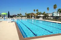 Tahiti Sunset, a 3BR, 2.5b canal  home, spectacular sunset views