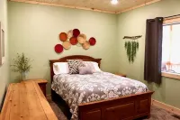 Moose Tracks Inn: Family Friendly and Wheelchair Accessible.