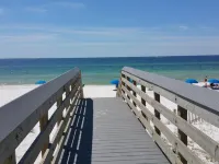 Clean & Affordable Beach Condo - Just Steps from the Sand! Hotels in Okaloosa Island
