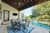 Open Water Luxury LBJ House with Heated Pool and Lakeside Pavilion! Sleeps 17