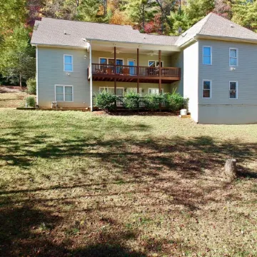 Explore, Relax: Mountain House, Yahoola Creek, Cherokee Forest