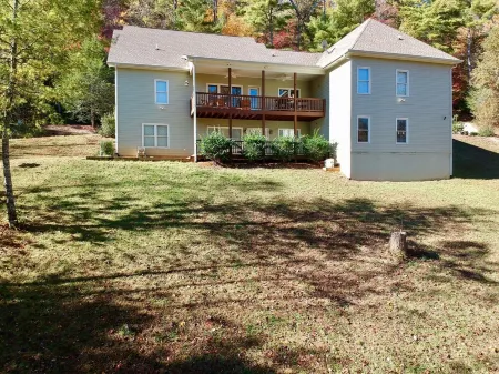 Explore, Relax: Mountain House, Yahoola Creek, Cherokee Forest