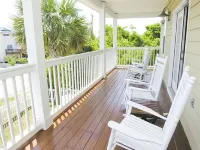 Christmas Available! Gorgeous 6 Bed,  Pool, Beach Service & 6 Seat Golf Cart!