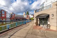 LAKESIDE URBAN INN . . . truly a HIDDEN GEM on the LAKE in Downtown Tualatin!!!