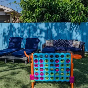 HotPool 5Bdr 3Bath Home, 3.5 Miles to the Beach Small Events Welcome