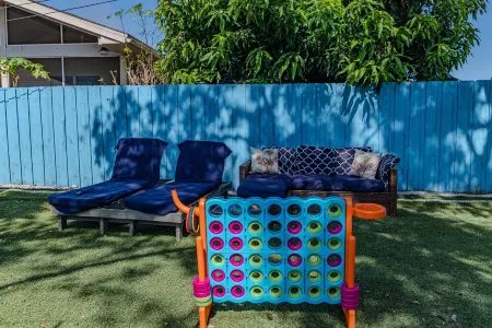 Sleeps 20, HotPool 5Bdr 3Bath Home, 3.5 Miles to the Beach Small Events Welcome Отели рядом с достопримечательностью «Ларго Спортс Комплекс»