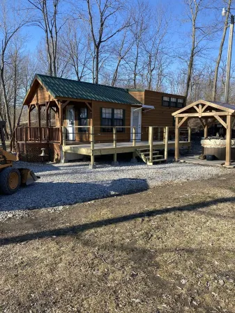 This cabin for adults with a sense of adventure . Romantic setting for adults !