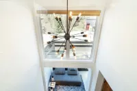 Ski In/Ski Out-30 second walk to lift- Downtown Telluride-Hot Tub-Free Parking