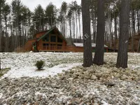 Log Cabin on the Hudson - Chalets