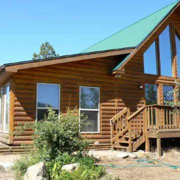 'The Hideaway' - Tucked in the Beautiful Wet Mountain Valley.