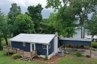 The Blue Cat Lodge