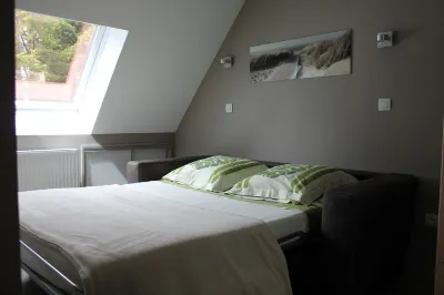 Located in the heart of a pine forest in a very quiet and green location. Hotels near Golf d'Hardelot