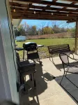Cozy 2 Bedroom Country Cottage North of Parsons . Sleeps up to 5 people.