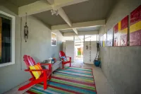 Large home close to Downtown, Hiking, CalPoly, Beaches, Wineries, Shopping