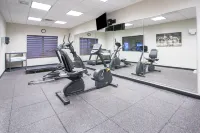 Holiday Inn Express & Suites GLENDIVE by IHG