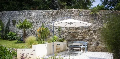 Gîte Cosy et Calme, Avec spa et Jardin, au Cœur de Morlaix Hôtels à proximité de : Eglise saint-Mathieu