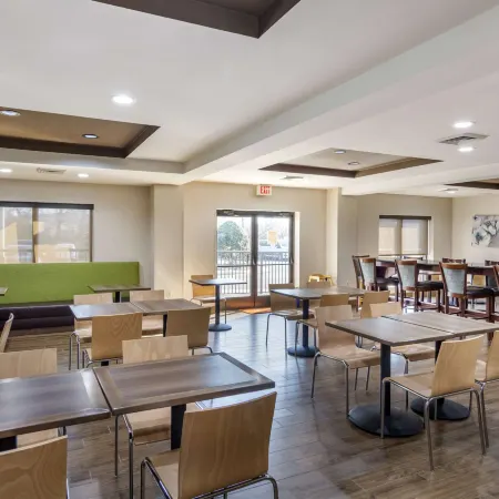 Comfort Suites Southpark