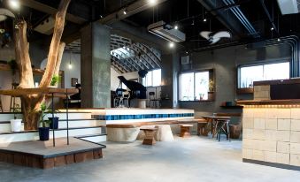 Nui. Hostel & Bar Lounge