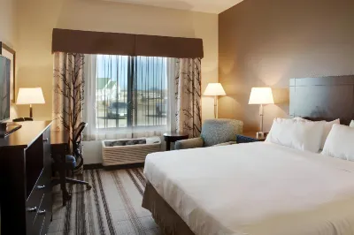 Holiday Inn Express & Suites Nevada