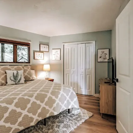 GUEST FAVORITE! Mountain Views, Golf, Hiking, Pickleball, FAMILY & PET Friendly