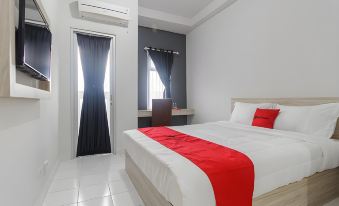 RedDoorz Apartment @ Dramaga Tower