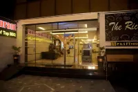 The Rich Hotel and Apartments Hotels in Johar Town