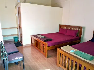 Sea Spray Resort Hotels near Hegre lake