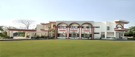 Blue Bird, Hisar Отели в г. Хисар