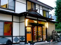 御宿野澤 鄰近タルマ水的酒店