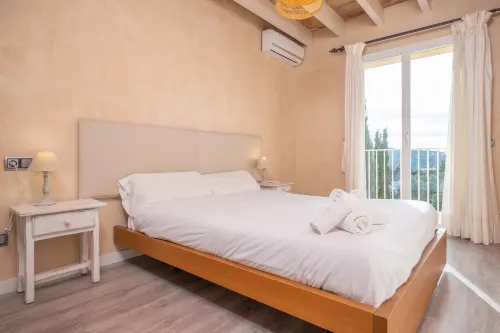 PORTO LUZ - Beautiful duplex apartment with wonderful views over the port of Sóller. Free WIFI.