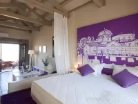 Angelina Boutique Escape - بار