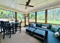 Newly Built 5BR/5.5 BR, 6 Miles to UGA, Fire Pit