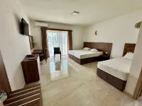 Guest House West Gate Hotels near Plaža Zlatna Obala