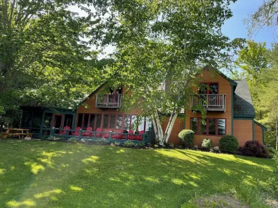 Fish Point Landing Long Island, Lake George, NY附近的飯店