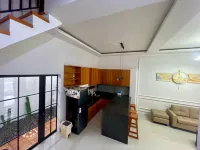 KL House Hotels in Mojotengah