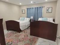 Luxury Suburban HideawayCome see why this is better than a hotel stay. 克拉克住宿飯店