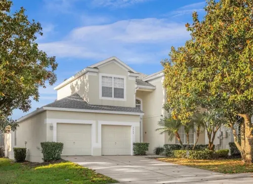 Spacious 5-bedroom house with AC and WiFi in charming Kissimmee