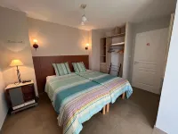 Studio "Giovanna" avec piscine & vue sur la baie d'Ajaccio ! Hotels in Alata