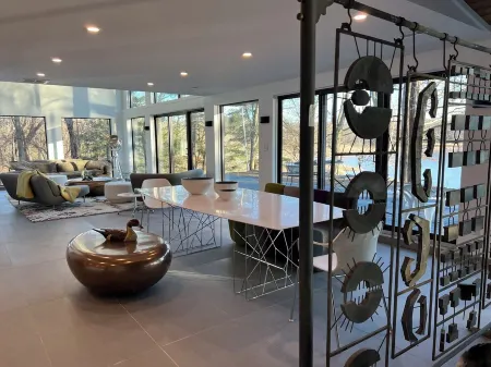 Majestic Lake Front Chalet